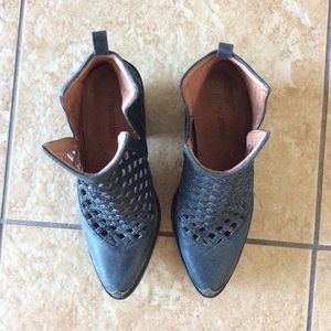 Jeffrey Campbell Booties - Sz. 6